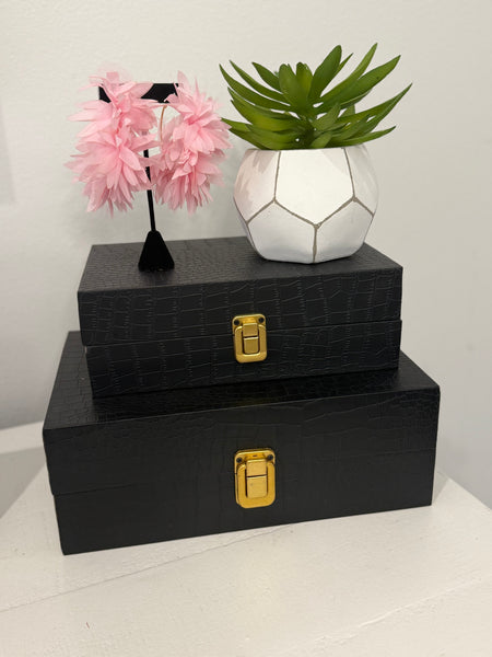 Petal Hoops (Light Pink)