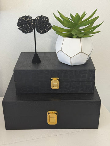 Black Vintage Flower