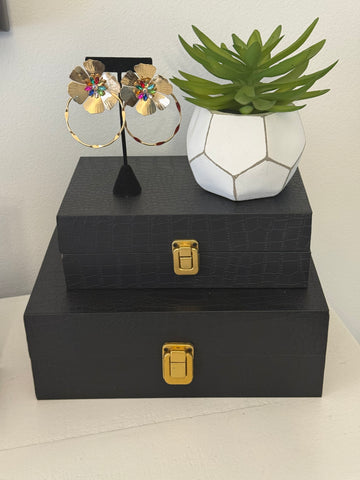 Multi Colored Gold Flower